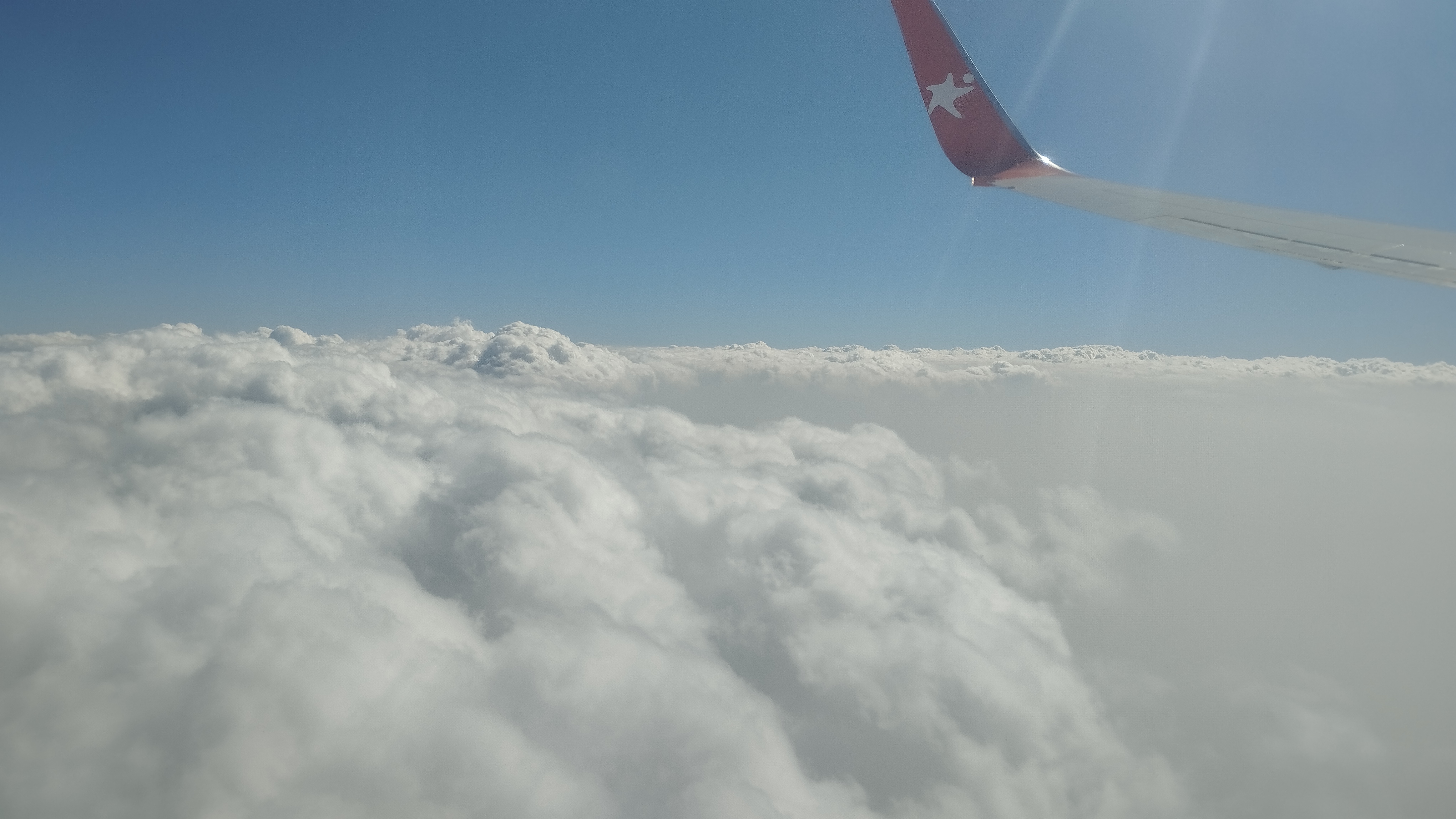 clouds_from_plane_wao